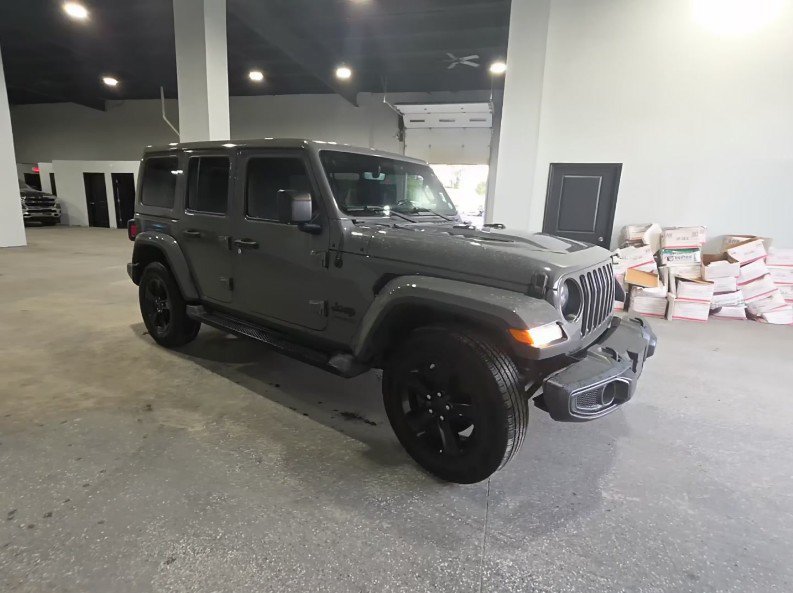 Used 2022 Jeep Wrangler Unlimited Sahara AWD/4WD image 3