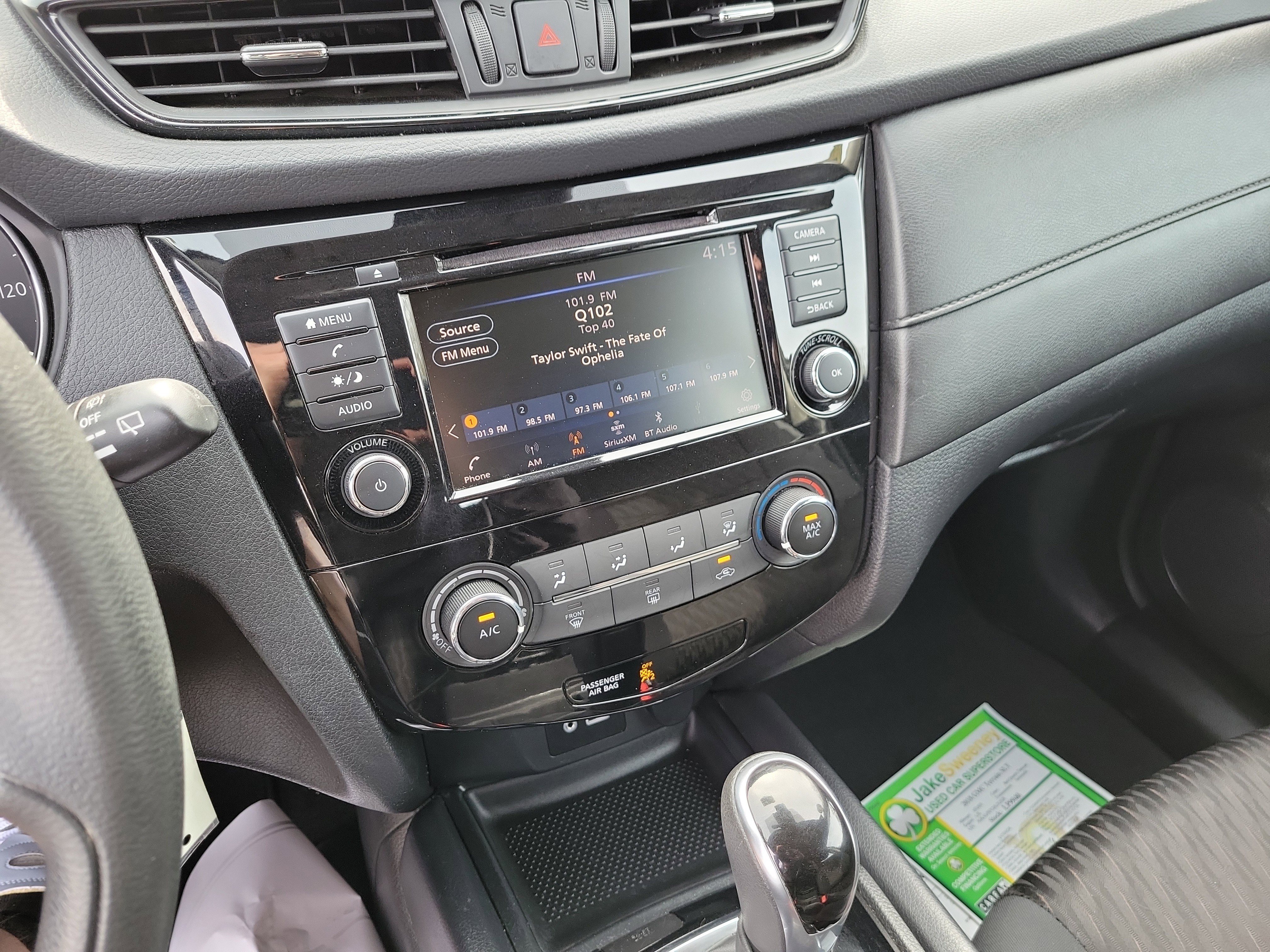 Used 2020 Nissan Rogue S image 28