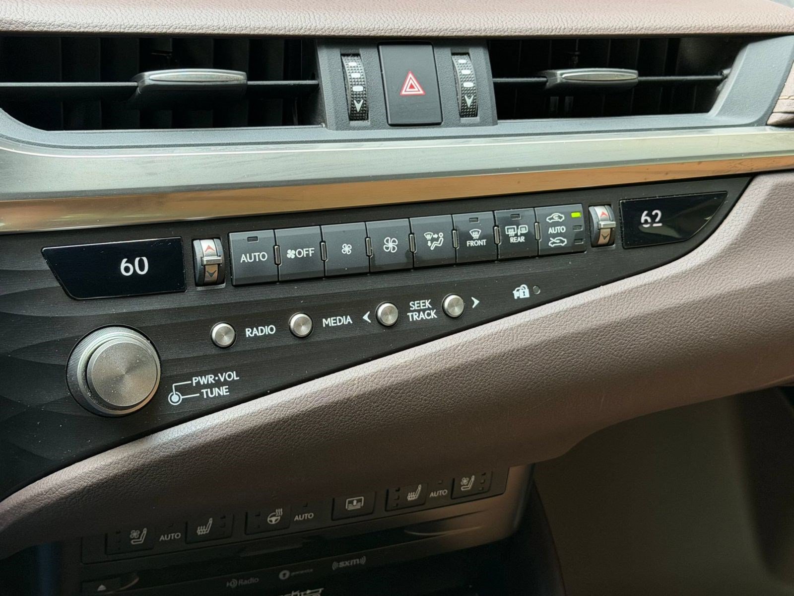 Certified 2021 Lexus ES 300h Ultra Luxury FWD image 36