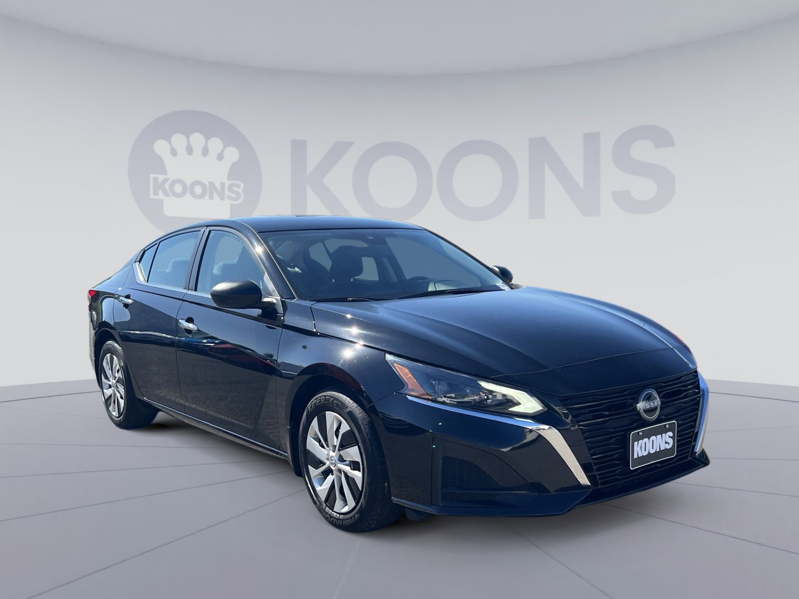 Used 2024 Nissan Altima 2.5 S FWD image 18