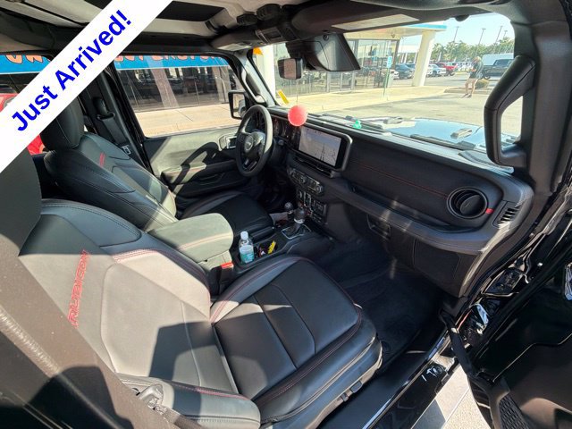 Used 2026 Jeep Wrangler Unlimited Rubicon AWD/4WD image 32