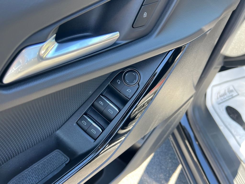 New 2026 Chevrolet Equinox RS w/ Safety and Technology Package image 12