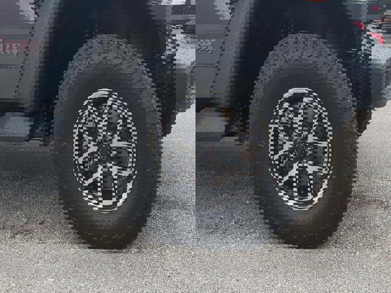 Used 2026 Jeep Wrangler Unlimited Rubicon image 10