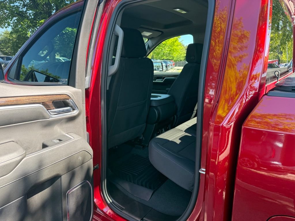 Used 2024 GMC Sierra 1500 Elevation AWD/4WD image 11