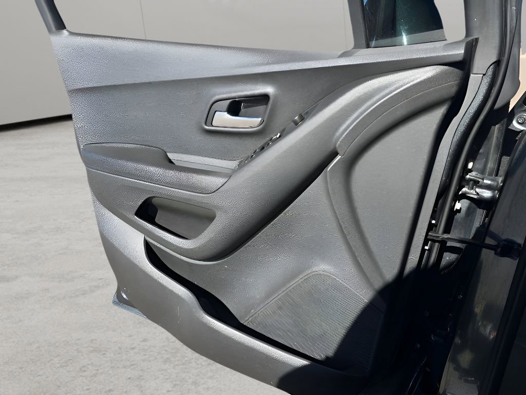 Used 2020 Chevrolet Trax LS w/ Tint and Cruise Package AWD/4WD image 16