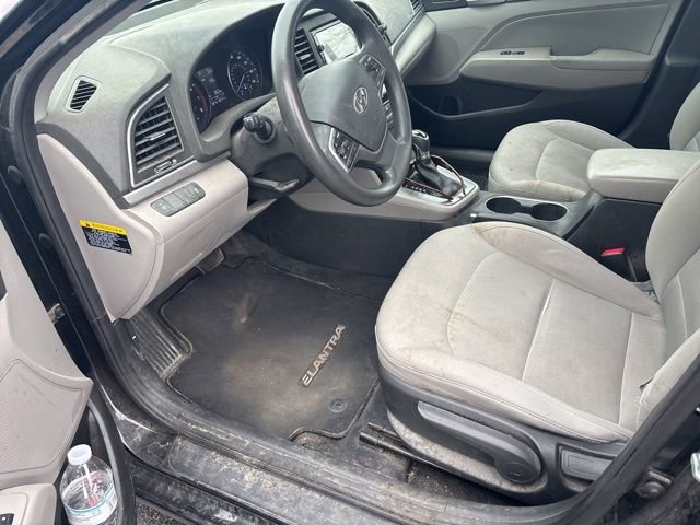 Used 2017 Hyundai Elantra SE image 8