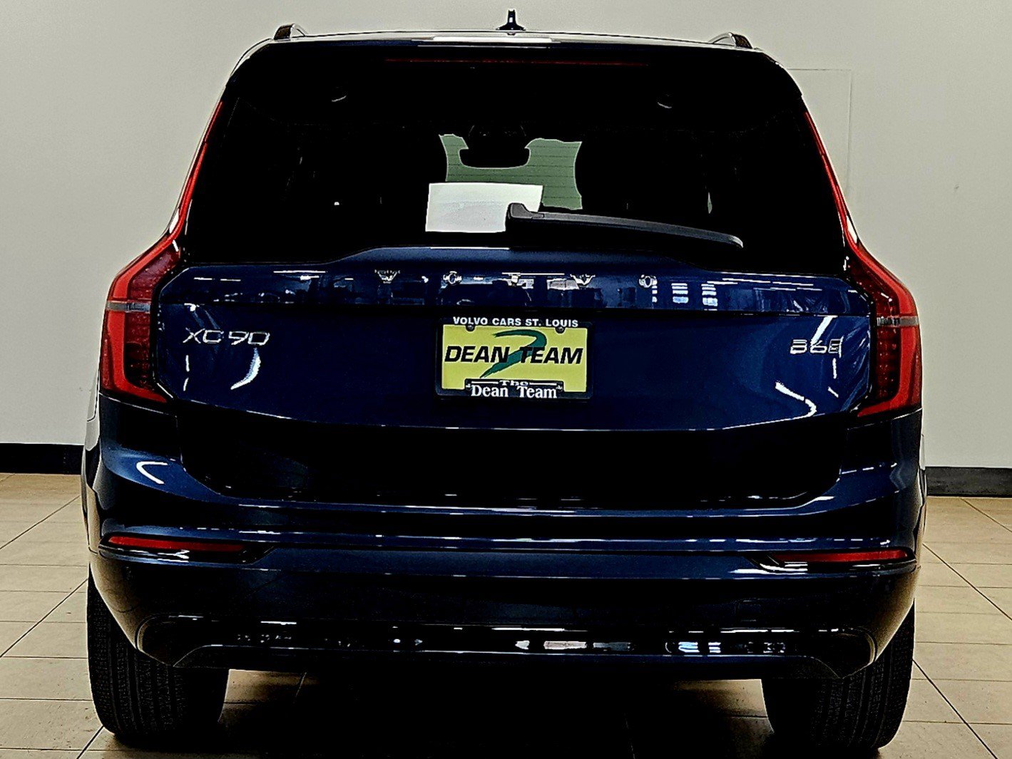 New 2026 Volvo XC90 B6 Ultra w/ Protection Package image 9