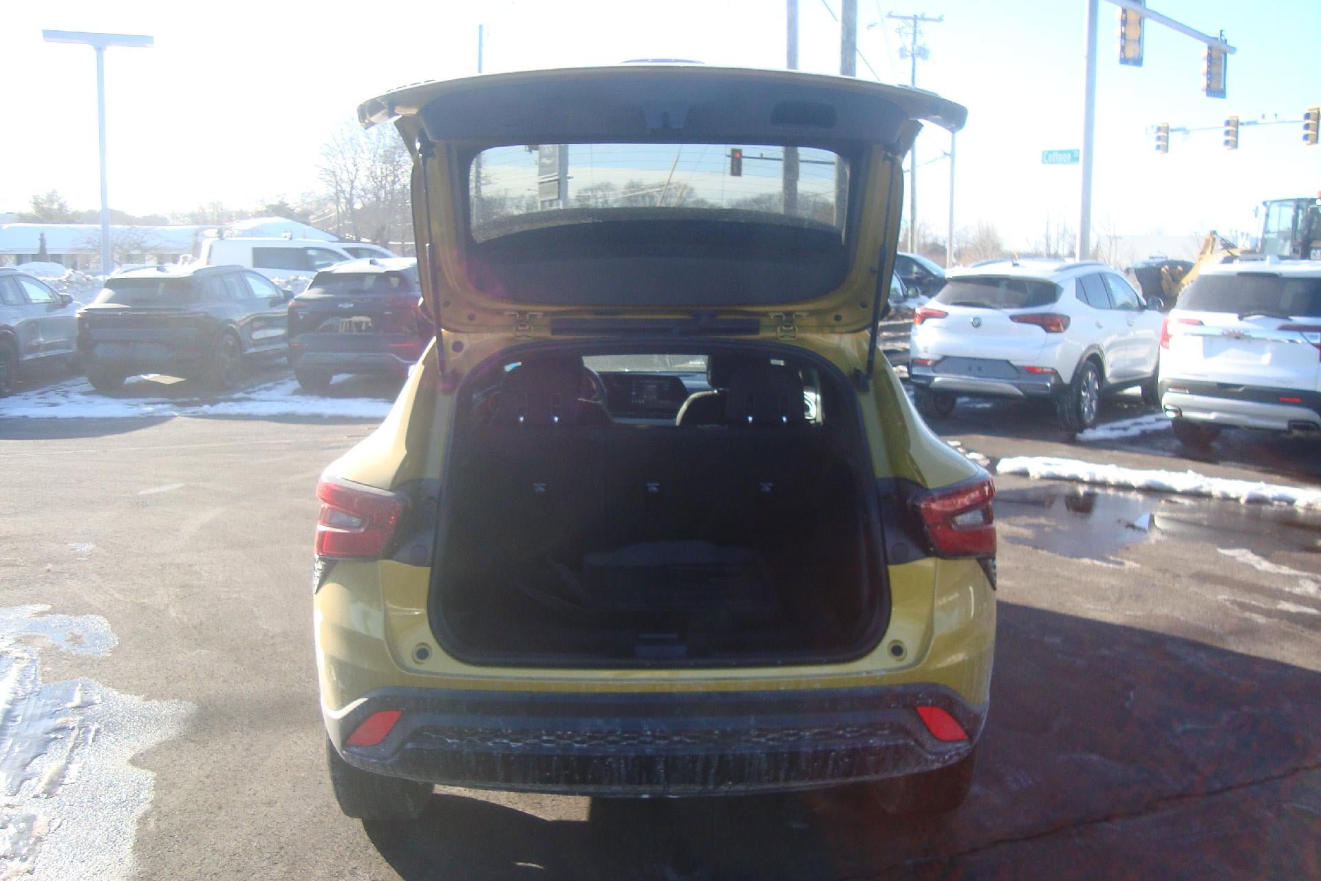 Certified 2024 Chevrolet Trax RS image 5
