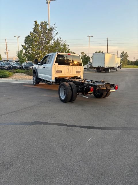 New 2027 Ford F550 4x4 Supercab Super Duty w/ XL Chrome Package image 7