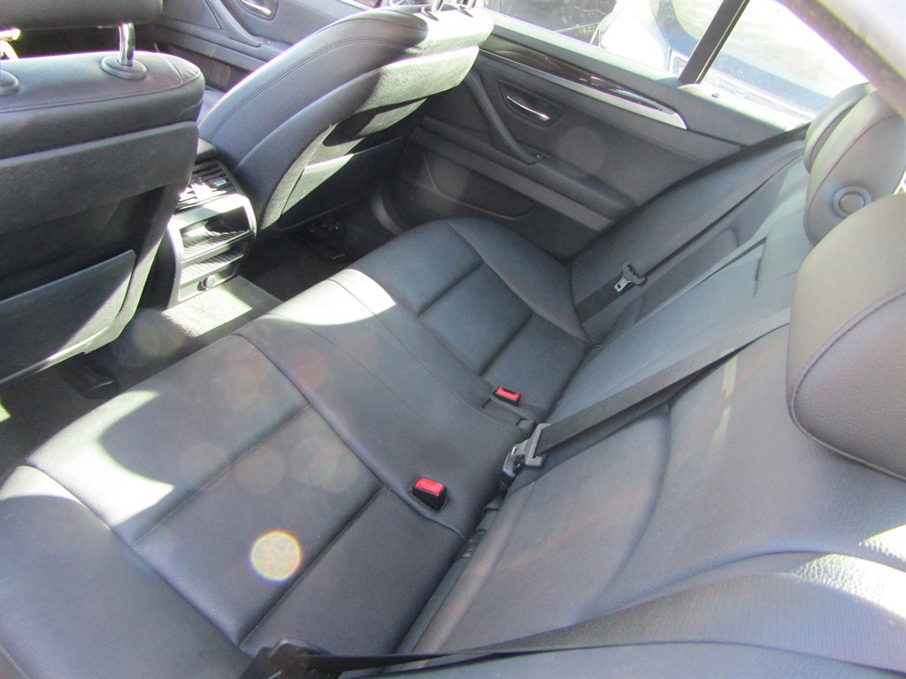 Used 2015 BMW 528i Sedan RWD image 8