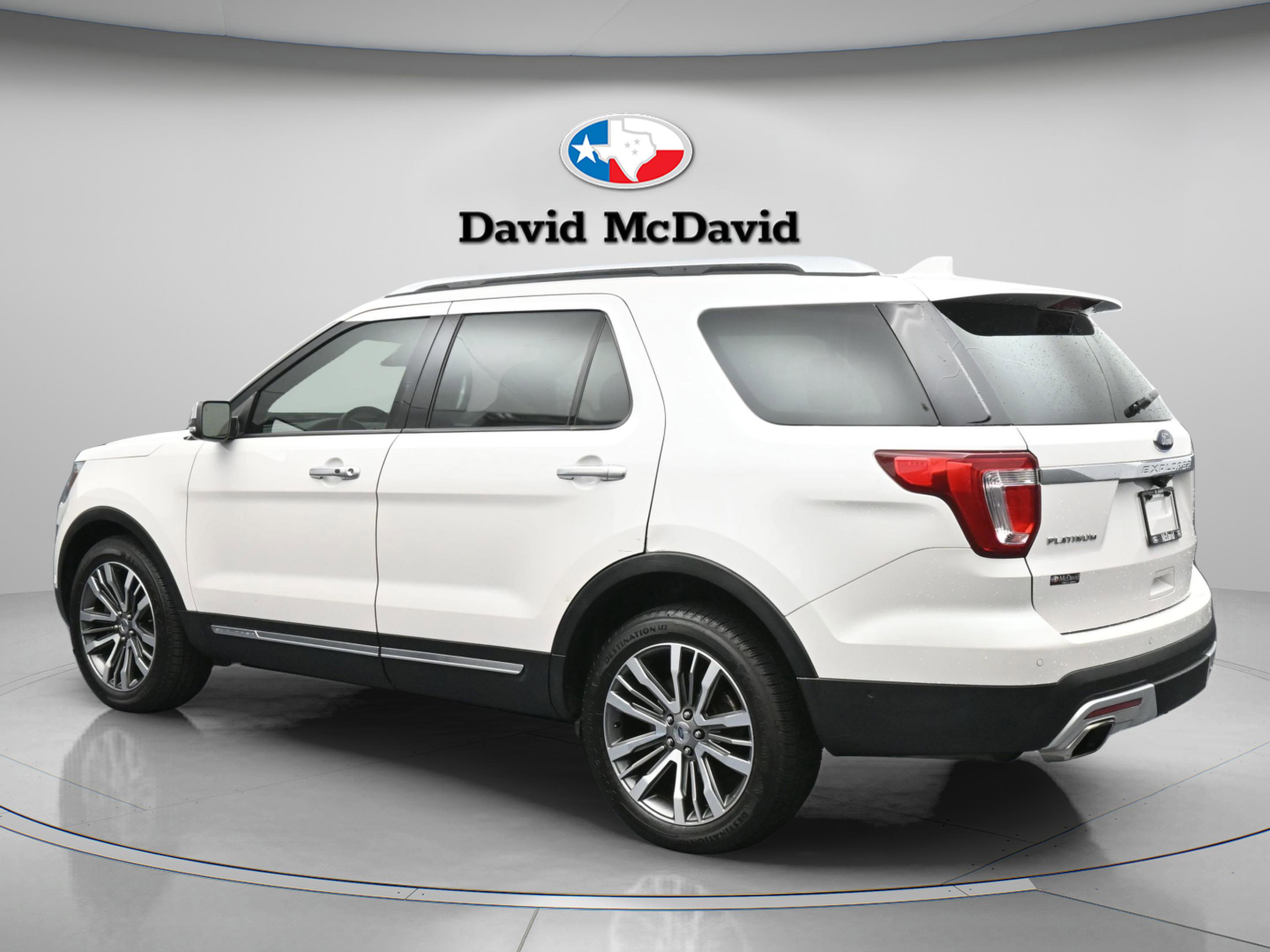 Used 2017 Ford Explorer Platinum AWD/4WD image 6