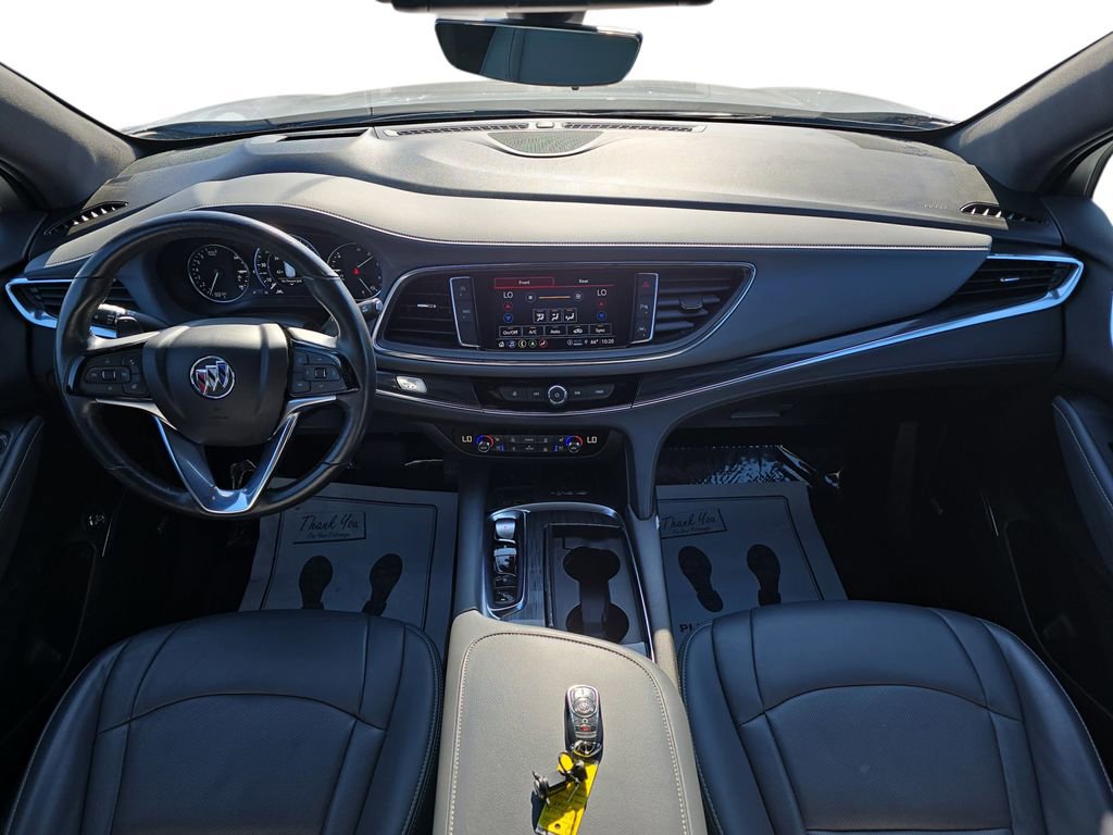 Used 2024 Buick Enclave Premium image 12