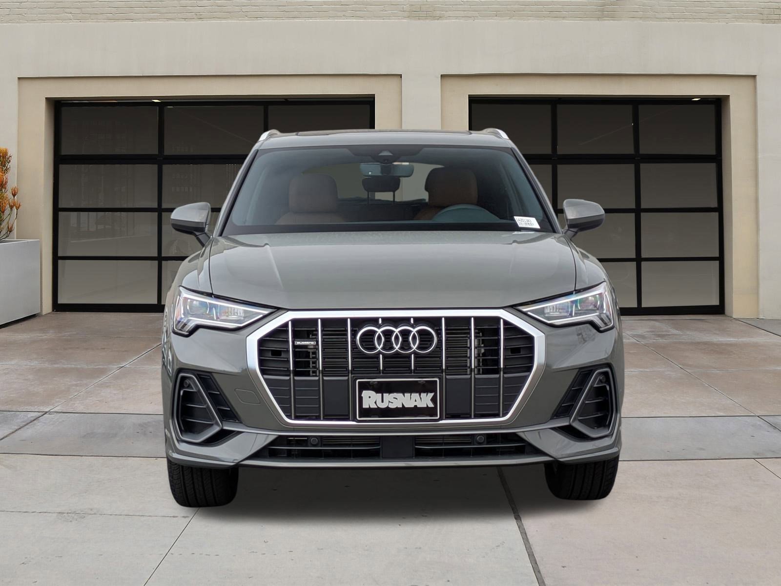 New 2025 Audi Q3 2.0T Premium image 2