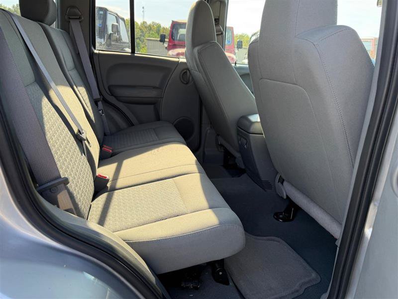 Used 2007 Jeep Liberty Sport AWD/4WD image 18