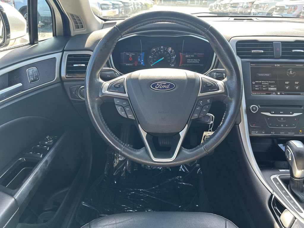 Used 2014 Ford Fusion Energi SE FWD image 16