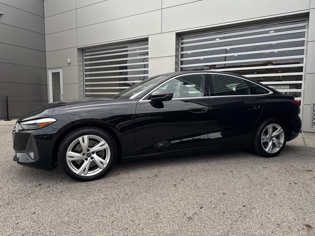 Used 2025 Audi A5 Premium w/ Convenience Package AWD/4WD image 3