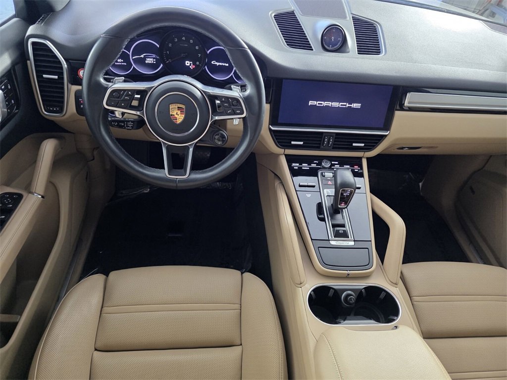 Used 2022 Porsche Cayenne image 13