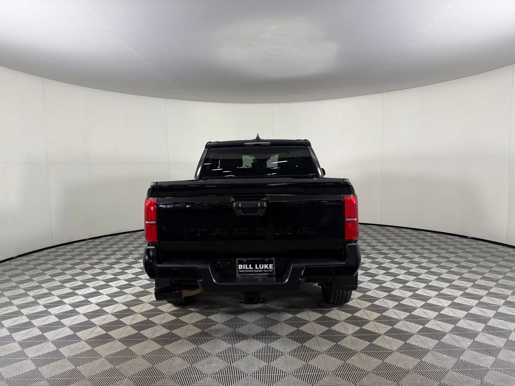 Used 2025 Toyota Tacoma SR5 RWD image 9