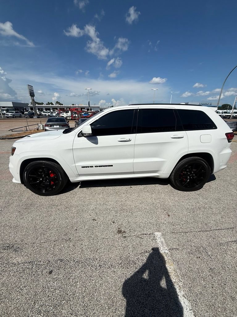 Used 2021 Jeep Grand Cherokee SRT w/ Trailer Tow Group IV AWD/4WD image 4