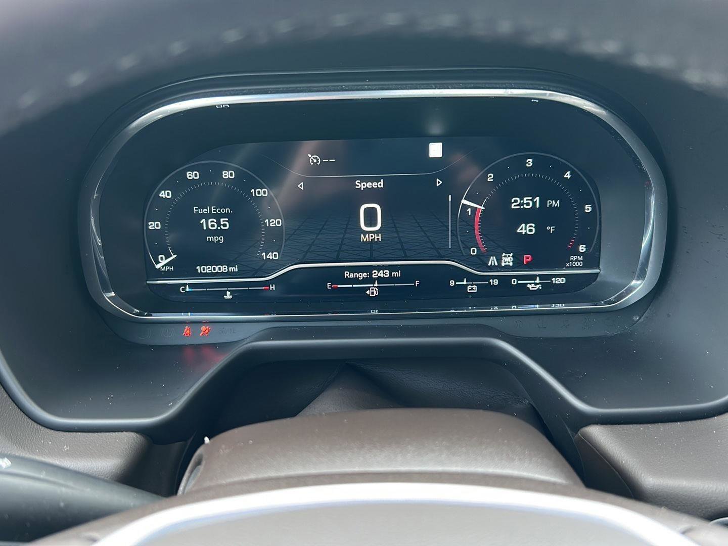 Used 2023 GMC Yukon XL SLT image 14