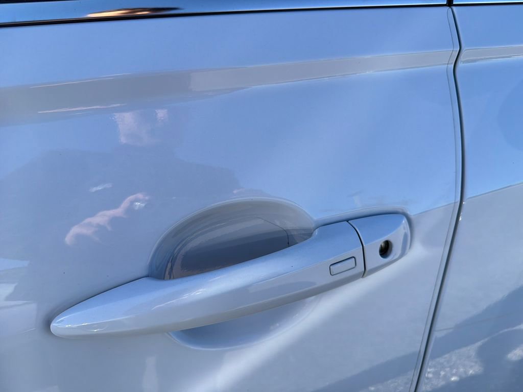 Used 2024 Nissan Altima 2.5 SR w/ SR Premium Package image 10