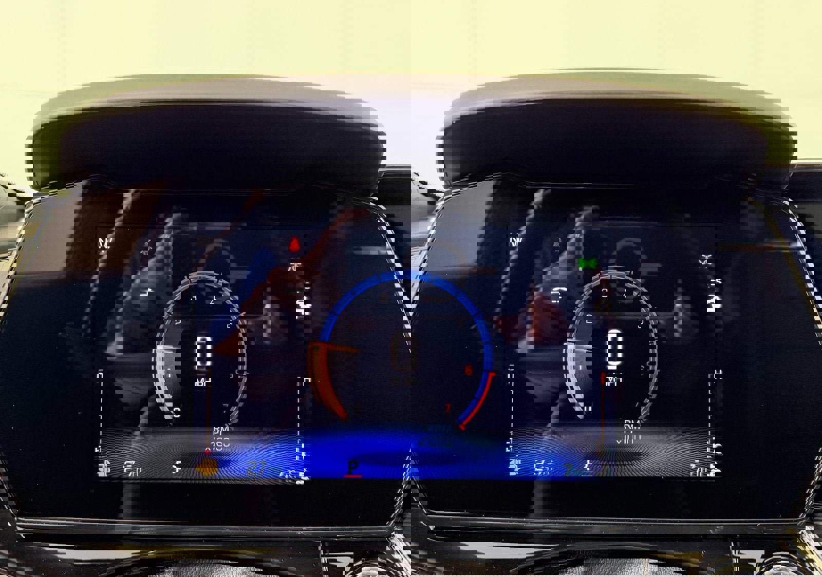 New 2026 Chevrolet Trax RS w/ Sunroof Package image 21