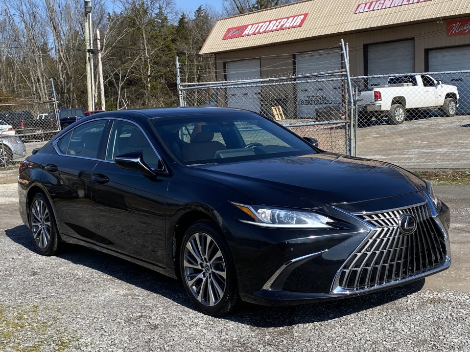 Used 2023 Lexus ES 350 w/ Premium Package image 3
