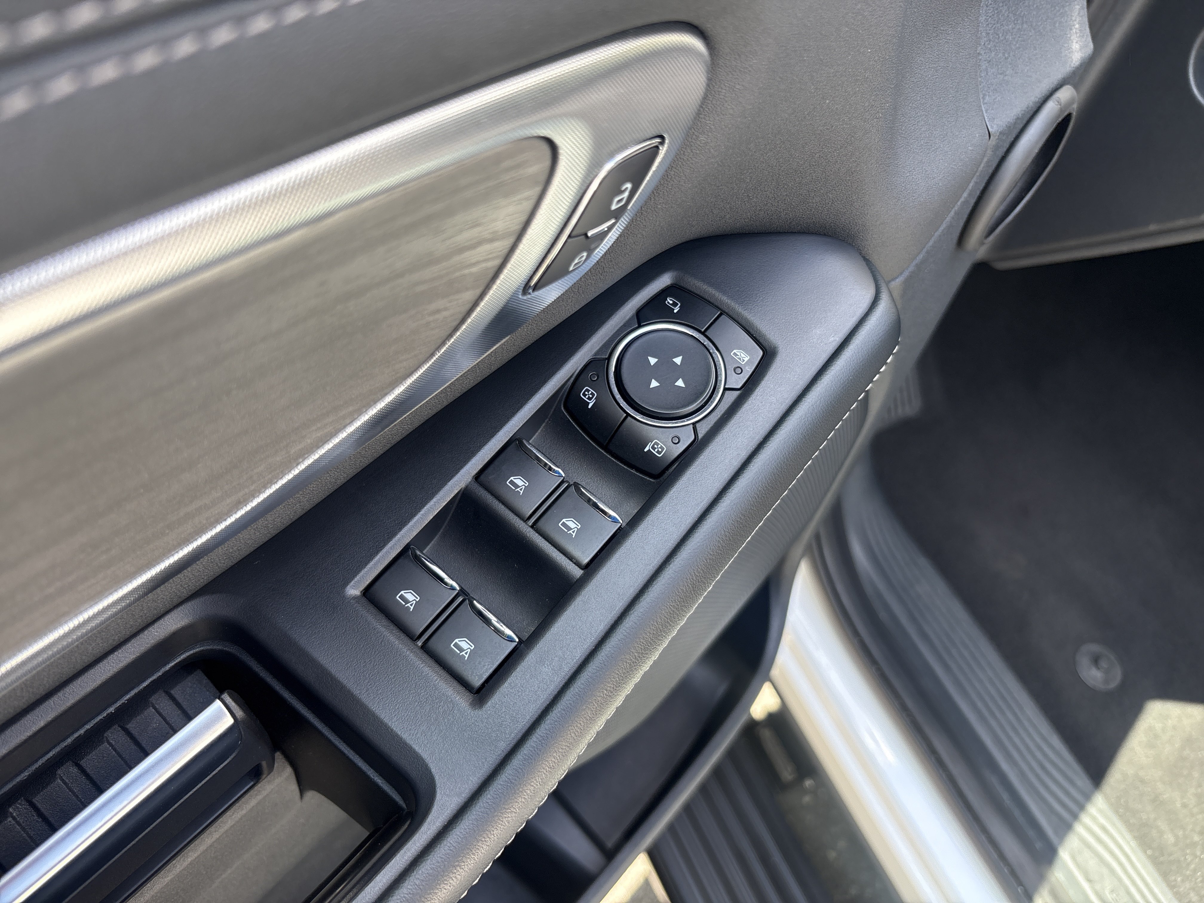 Used 2025 Ford Expedition Max Platinum AWD/4WD image 11