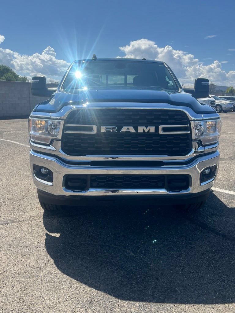 Used 2024 RAM 2500 Big Horn w/ Level 2 Equipment Group AWD/4WD image 1