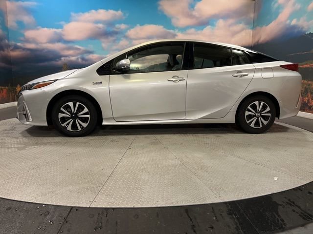 Used 2018 Toyota Prius Prime Premium image 5