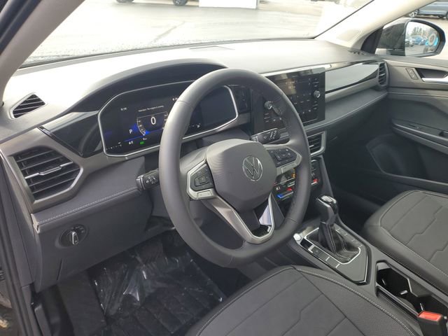 New 2026 Volkswagen Taos SE FWD image 13