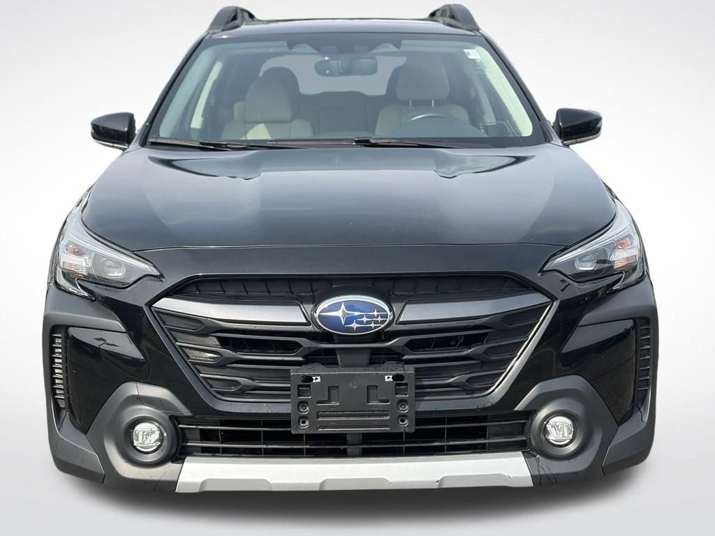 Used 2023 Subaru Outback Limited AWD/4WD image 3