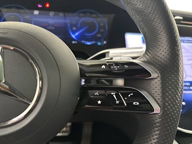 Certified 2023 Mercedes-Benz EQS 580 4MATIC Sedan w/ Exclusive Trim Package image 23