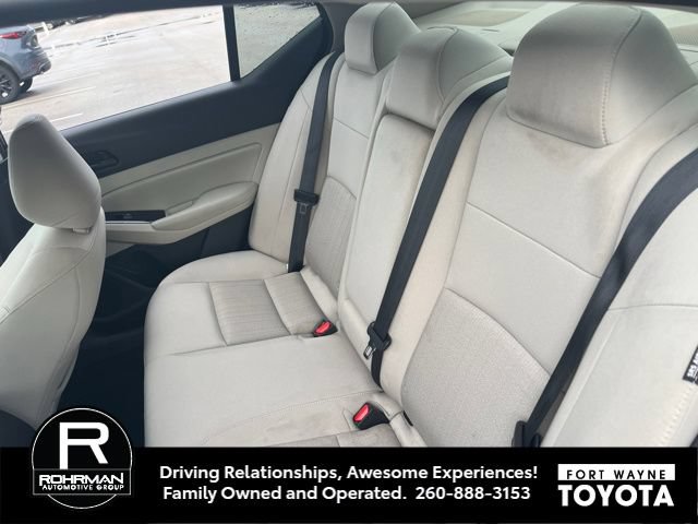 Used 2023 Nissan Altima 2.5 SV FWD image 8
