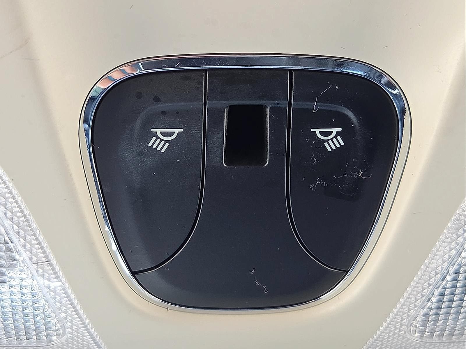 Used 2018 Jeep Cherokee Trailhawk AWD/4WD image 21