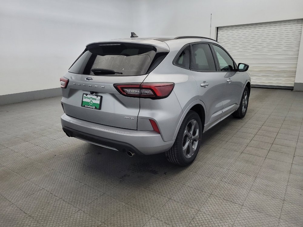 Used 2024 Ford Escape ST-Line image 9