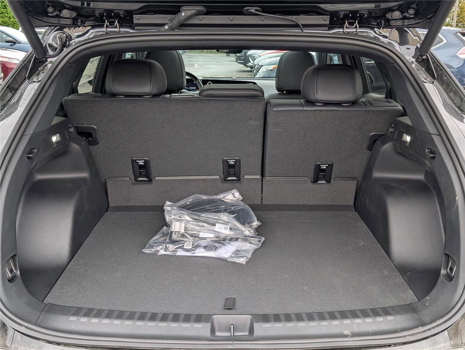 New 2026 Chevrolet Blazer EV RS w/ Super Cruise Package image 8