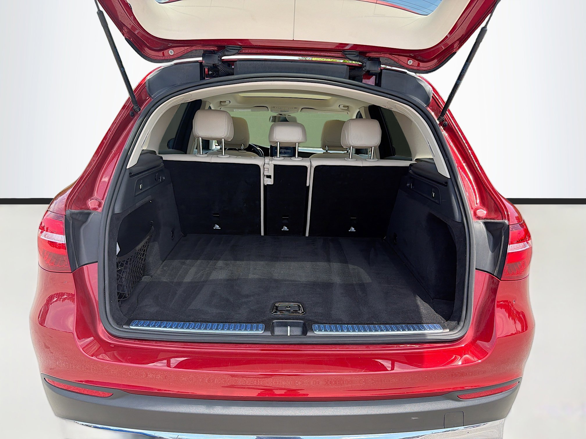 Used 2019 Mercedes-Benz GLC 300 4MATIC image 12