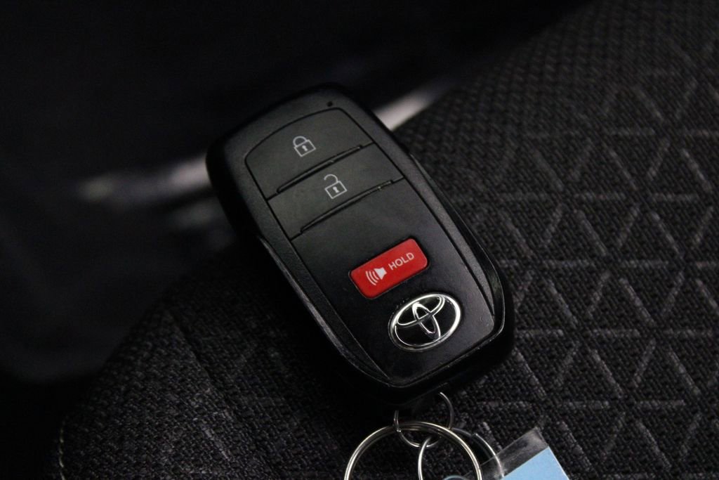 Used 2025 Toyota 4Runner SR5 RWD image 27