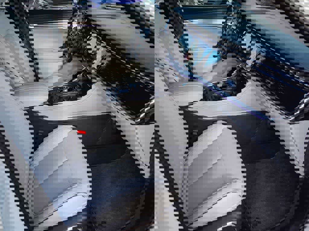 Used 2025 Jeep Wagoneer S Limited image 14