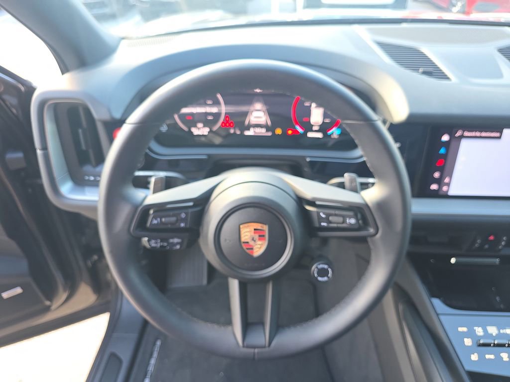 Certified 2025 Porsche Cayenne image 34