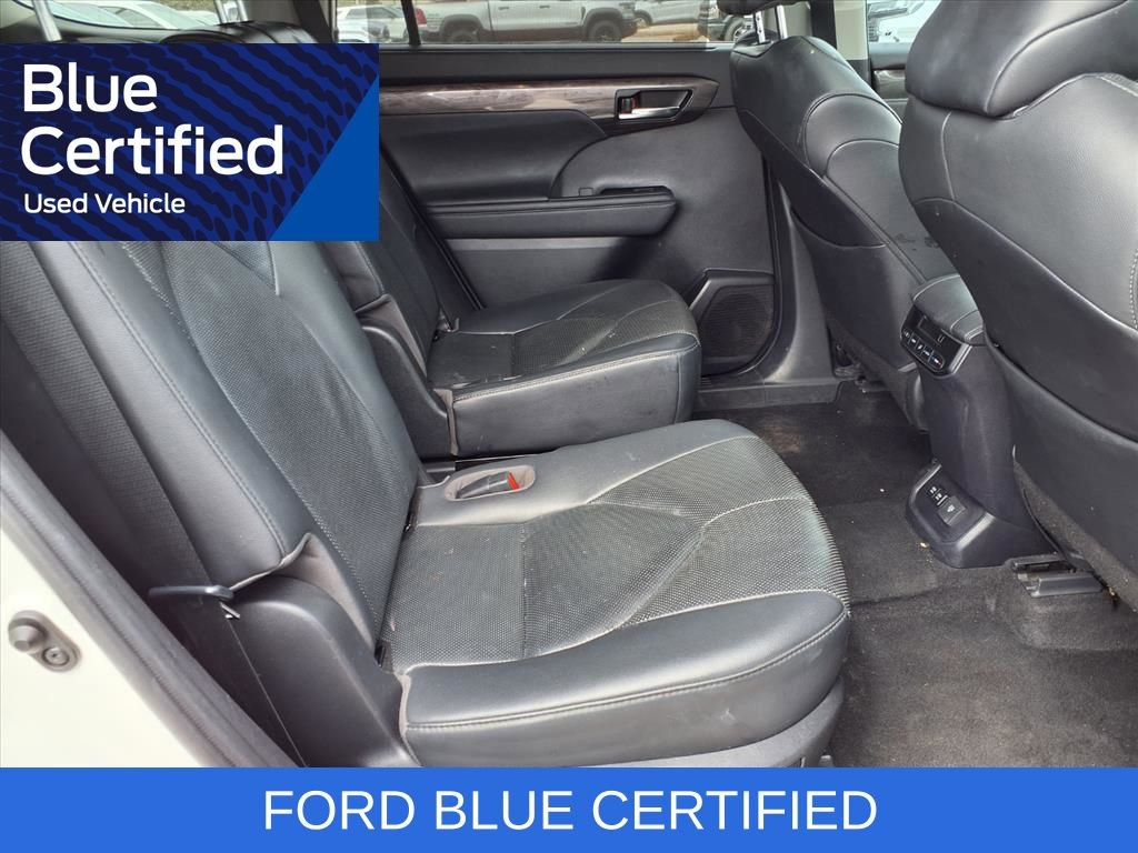 Used 2020 Toyota Highlander Limited FWD image 29