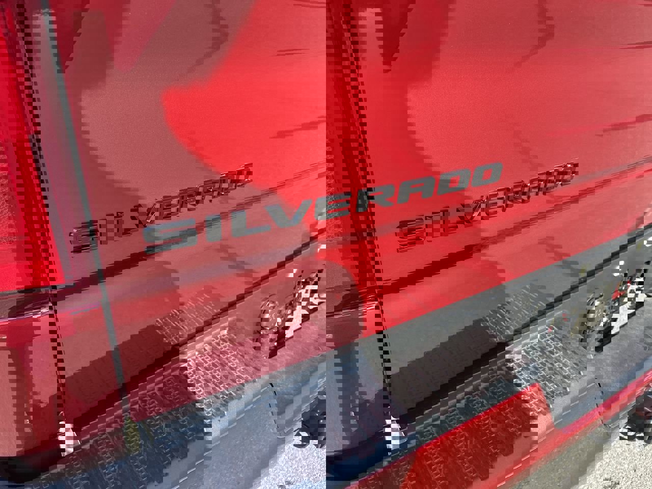 New 2026 Chevrolet Silverado 1500 RST w/ LPO, Dark Essentials Package image 11