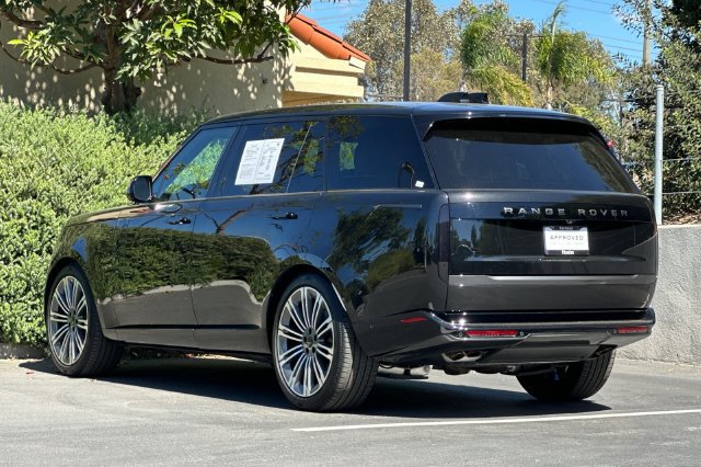 Certified 2026 Land Rover Range Rover Long Wheelbase SE AWD/4WD image 3