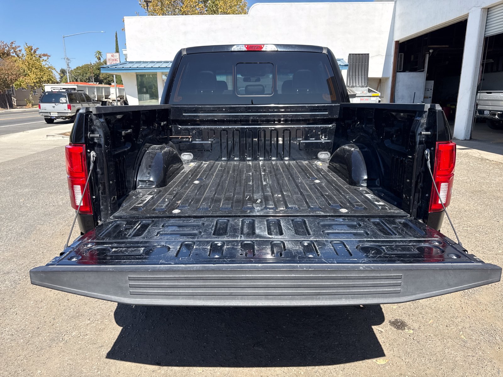 Used 2018 Ford F150 Lariat AWD/4WD image 23
