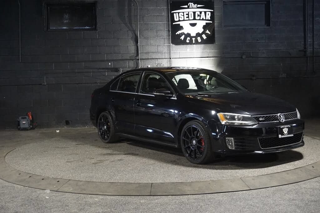 Used 2012 Volkswagen Jetta GLI FWD image 8