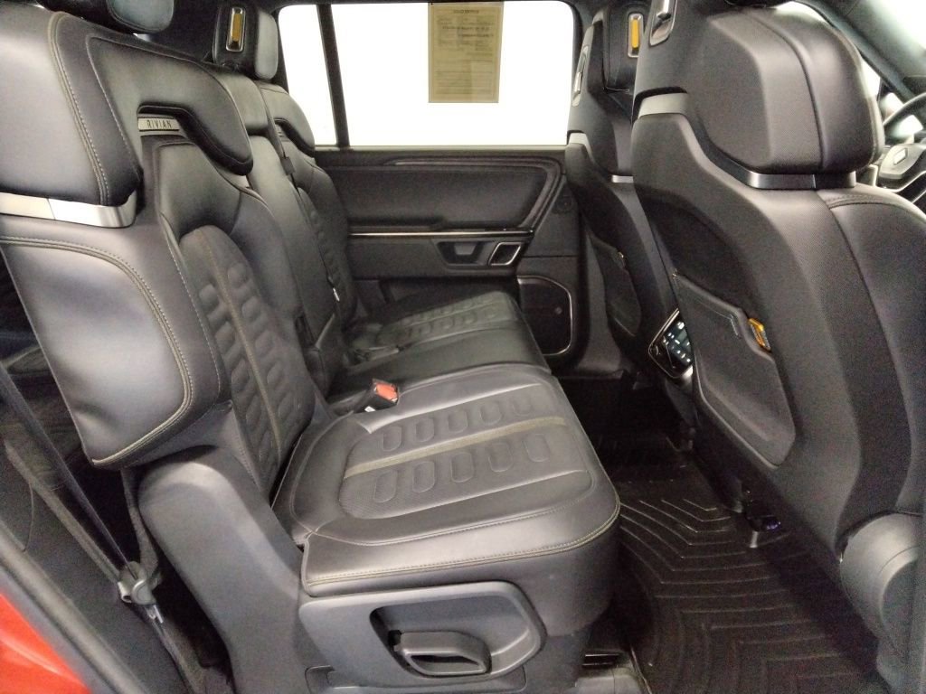 Used 2023 Rivian R1S Launch Edition image 44