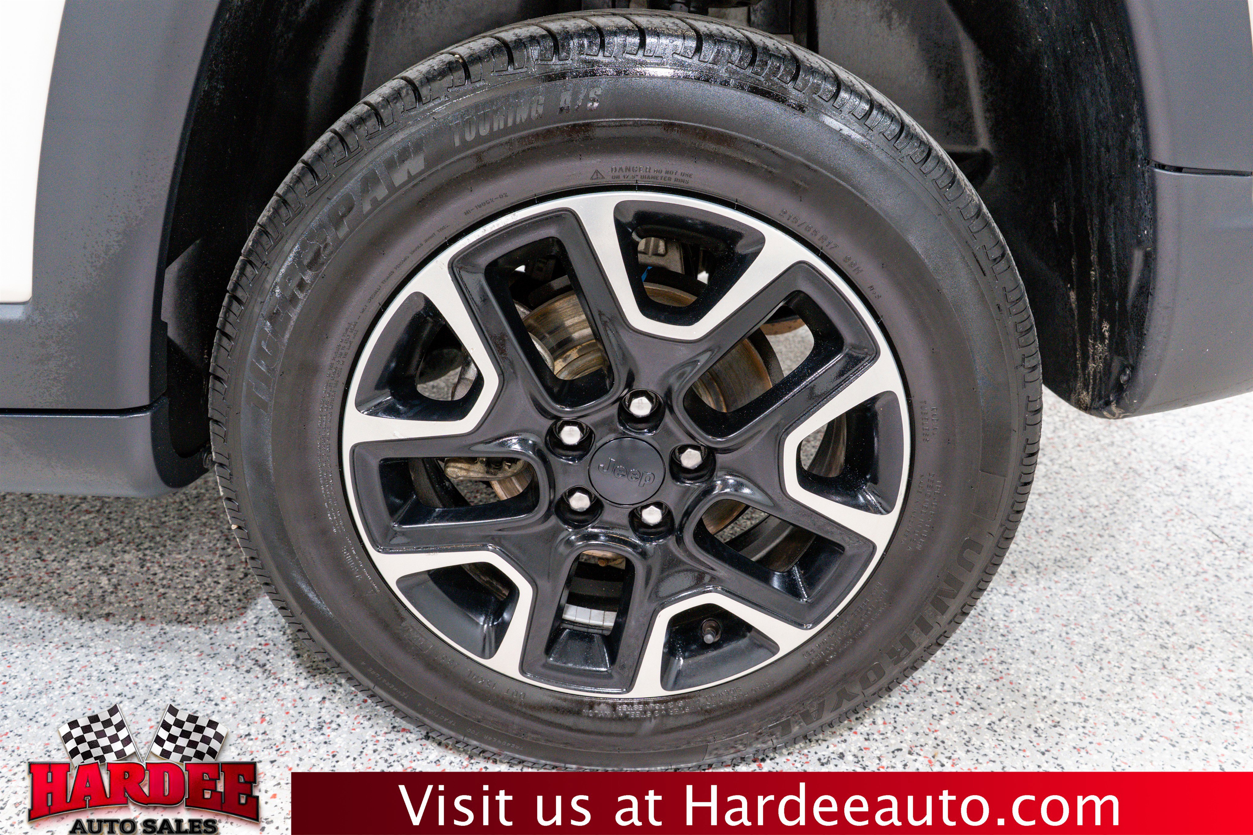 Used 2019 Jeep Compass Trailhawk w/ Cold Weather Group image 10