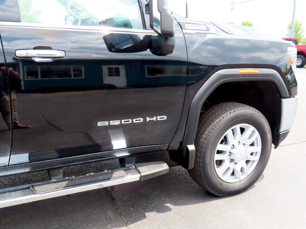 Used 2020 GMC Sierra 2500 SLT w/ SLT Premium Plus Package image 23