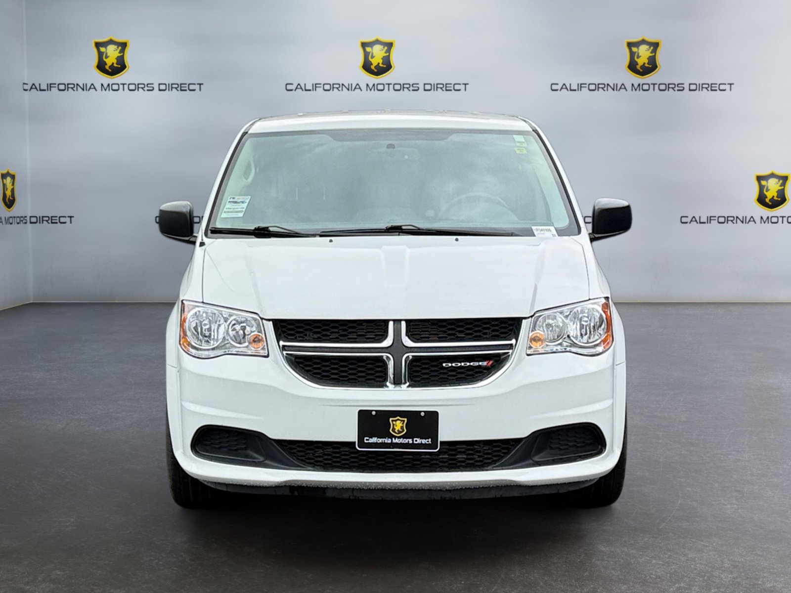 Used 2017 Dodge Grand Caravan SE w/ UConnect Hands-Free Group image 8
